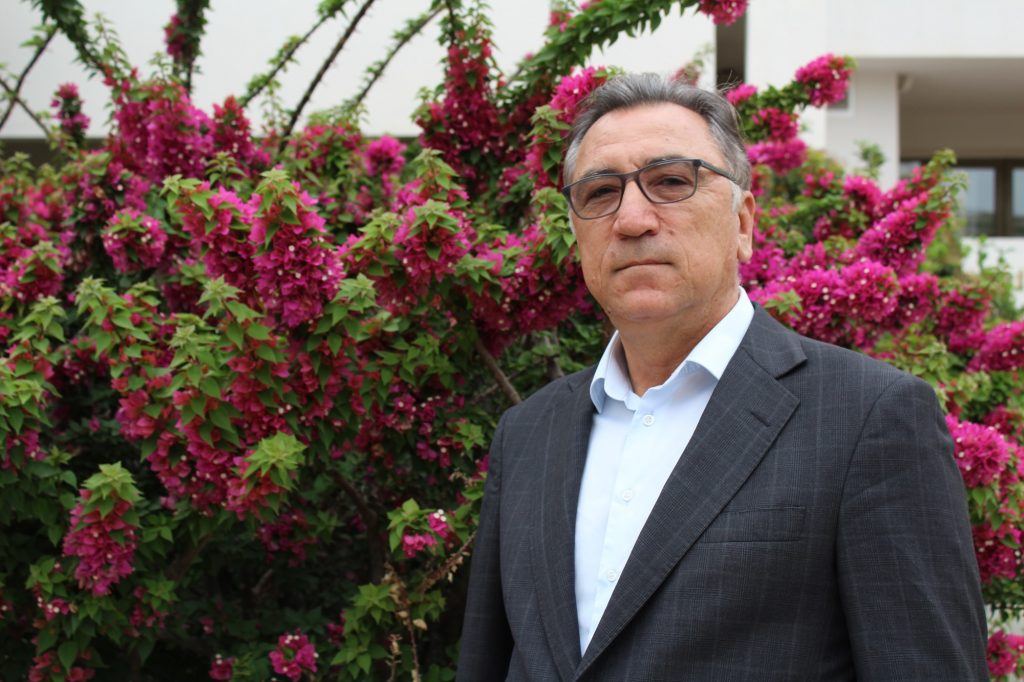 This image has an empty alt attribute; its file name is Abdi_Kurt-1024x682.jpg